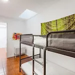 Apartmán Live, Laugh, Guest With Ac *