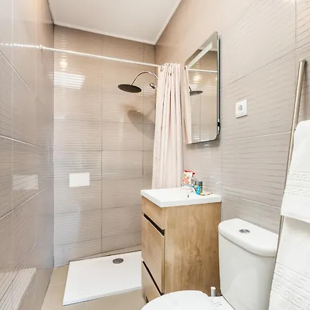 Live, Laugh, Guest With Ac Apartment