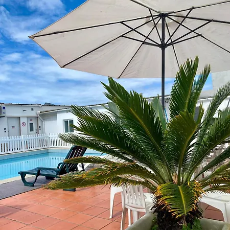 Live, Laugh, Guest With Ac Apartament