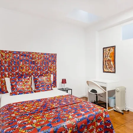 Live, Laugh, Guest With Ac شقة Madalena (Vila Nova de Gaia)