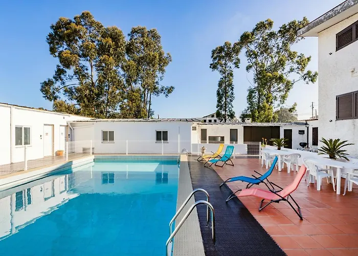 Live, Laugh, Guest With Ac Apartament