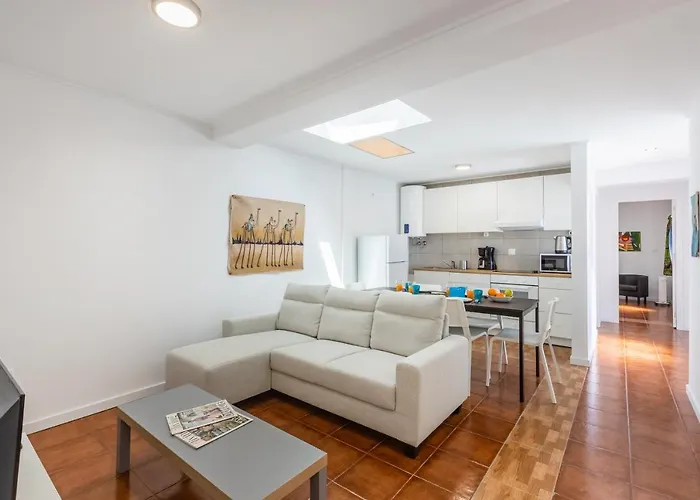 Apartament Live, Laugh, Guest With Ac Madalena (Vila Nova de Gaia)