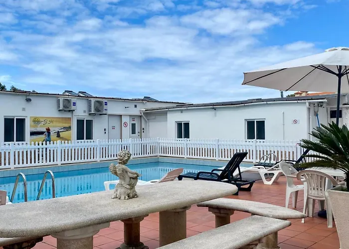 Live, Laugh, Guest With Ac Apartament *